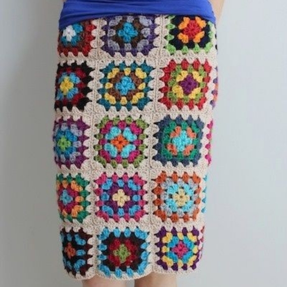 Granny square vintage style crochet skirt - Picture 6 of 7